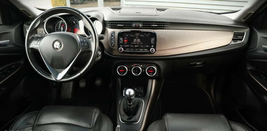 Alfa Romeo Giulietta cena 38900 przebieg: 106000, rok produkcji 2014 z Słupca małe 436